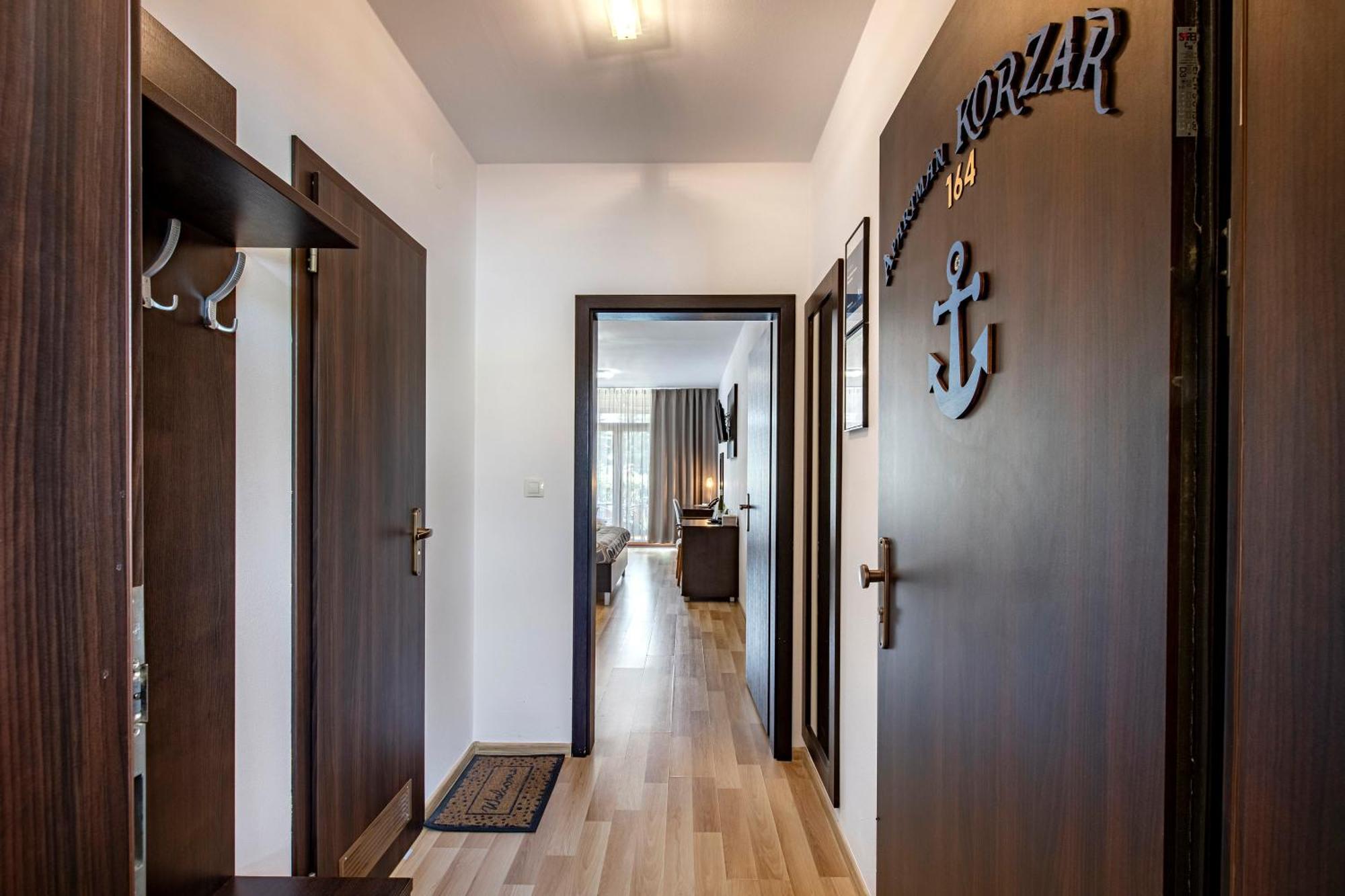 Besenova Apartman Korzar Экстерьер фото
